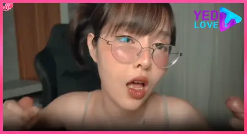 คลิปหลุด Deerlong น้องกวาง มาใหม่ล่าสุด ใส่ชุดยั่วแฟน ๆ ก่อนเล่นเสียวกับตัวเอง ลูบไล้ไม่พัก เสียงครางหลุดเบา ๆ หลุดกลุ่มลับ ฟินจนเนื้อแนบมือ